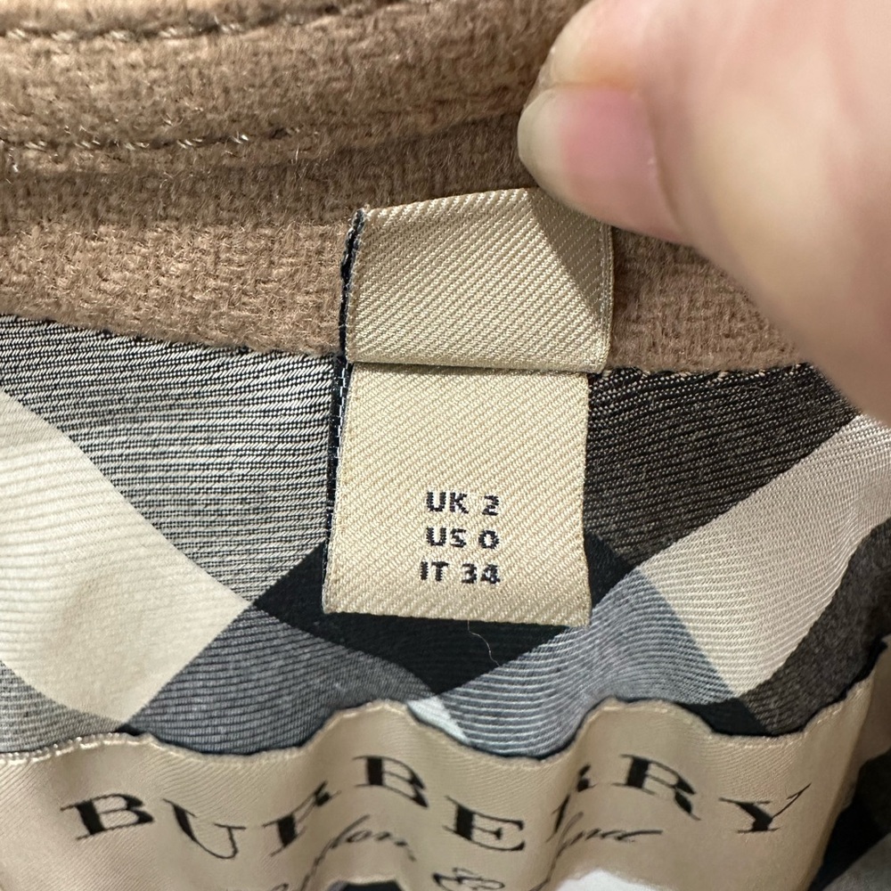 Burberry Women's Camel Trench Coat - Picture 4 of 7